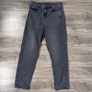 American Eagle Stretch Mom Jean Size 8 in Washed Black